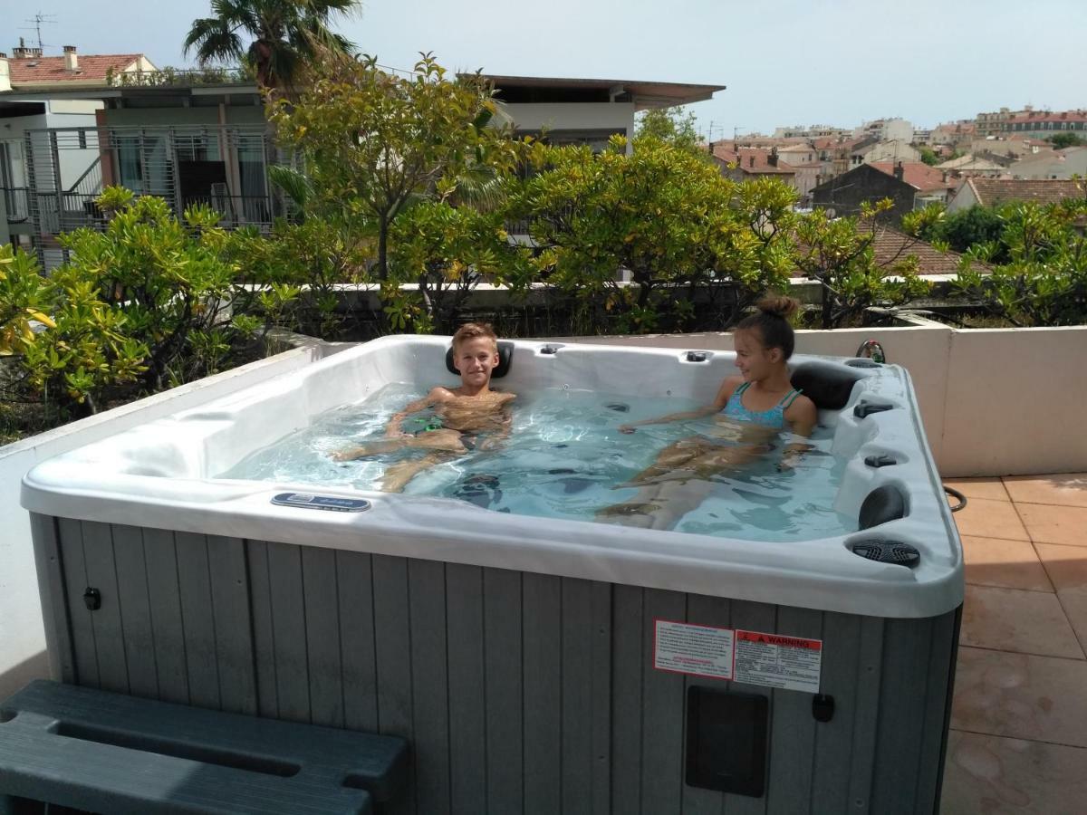 Апартаменты Rooftop- Jacuzzi - Terrasse - Parking Антиб Экстерьер фото